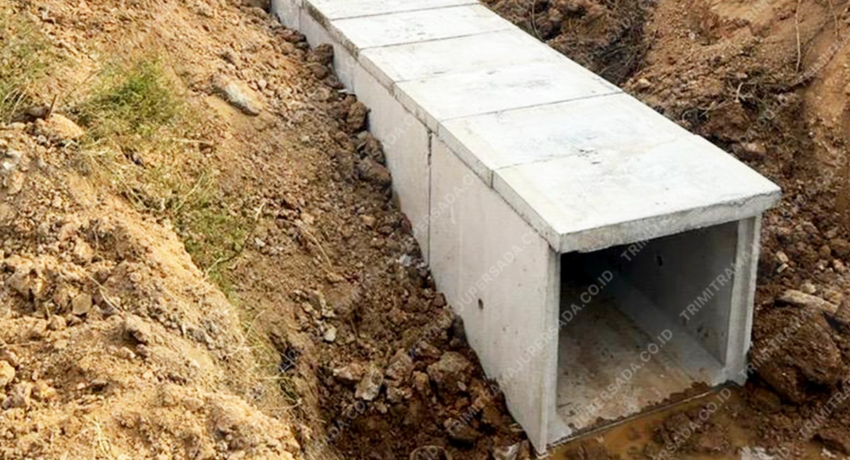 Pemasangan Saluran Drainase di Summarecon Makassar