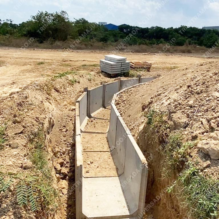 Project Pemasangan Saluran Drainase Uditch & Cover Uditch - Jl. Mutiara Boulevard, Makassar