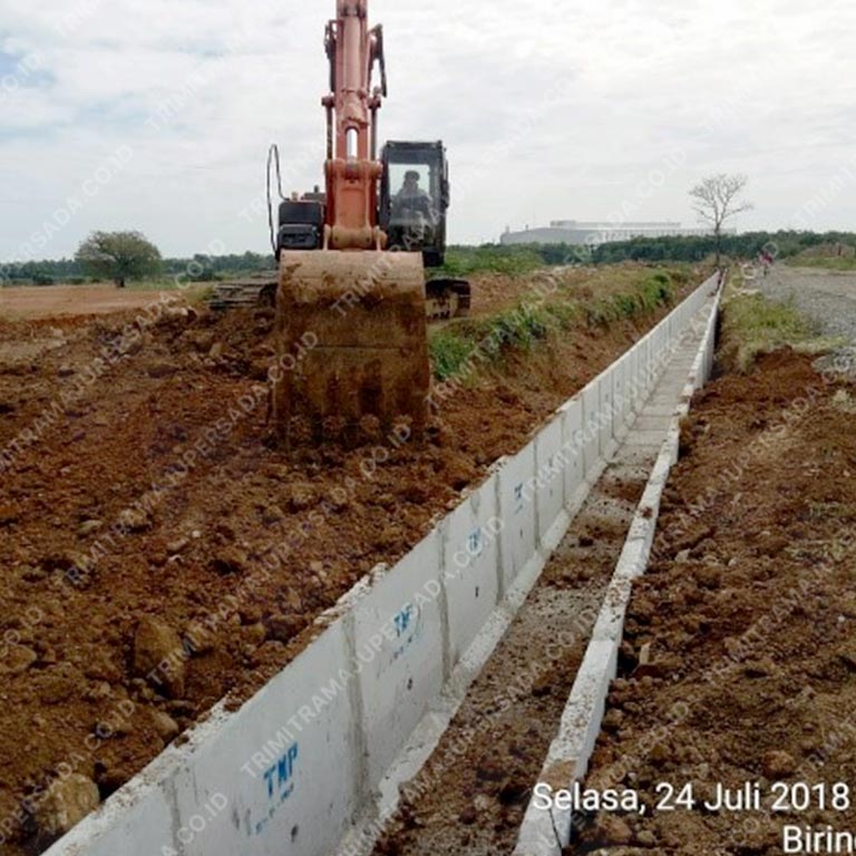 Project Saluran Drainase Uditch - Kawasan Summarecon Mutiara Makassar